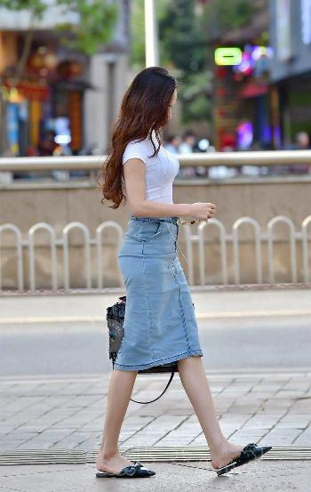 欢乐家长群2电视剧免费播放完整版