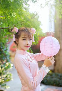 老婆出差闺蜜来家住几天